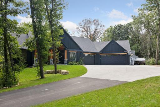 3028 Pinewood Road SE, Rochester, MN 55904