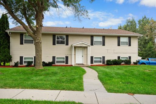 16953 Garcia Way W, Rosemount, MN 55068