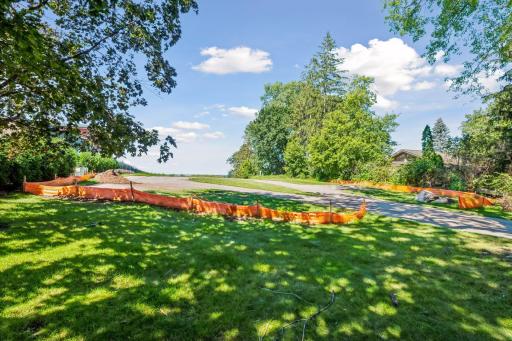 1867 Hunter Lane, Saint Paul, MN 55118