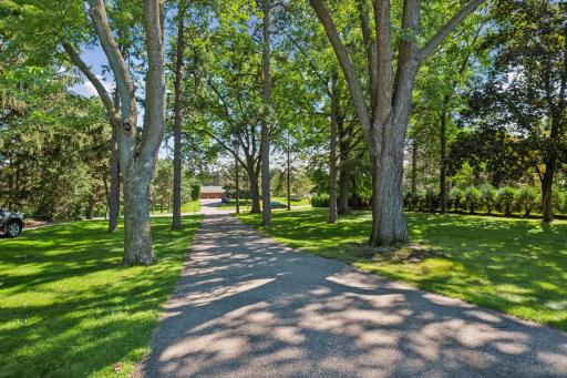 1867 Hunter Lane, Saint Paul, MN 55118