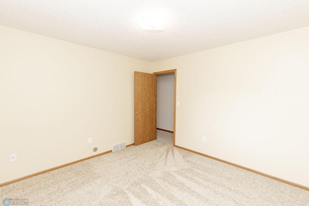 Bedroom2.jpg