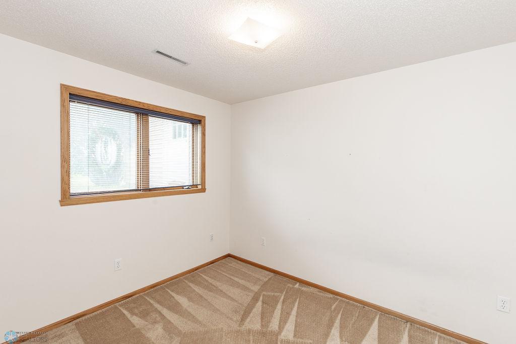 Bedroom4.jpg