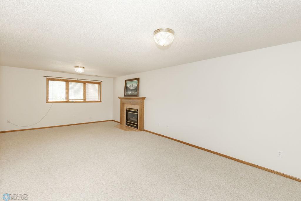 Familyroom.jpg