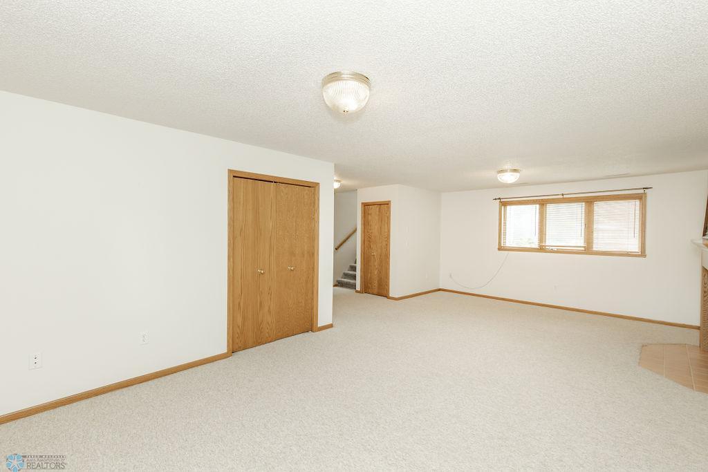 Familyroom.jpg