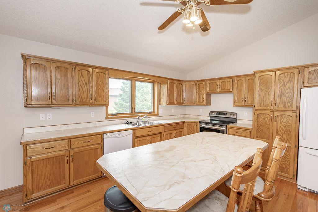Kitchen-2.jpg