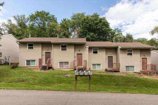 Multifamily 4 plex for sale 221 18th St SW Rochester MN 55902