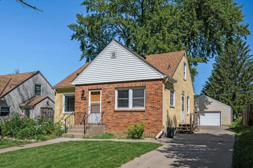 2063 5th Street E, Saint Paul, MN 55119