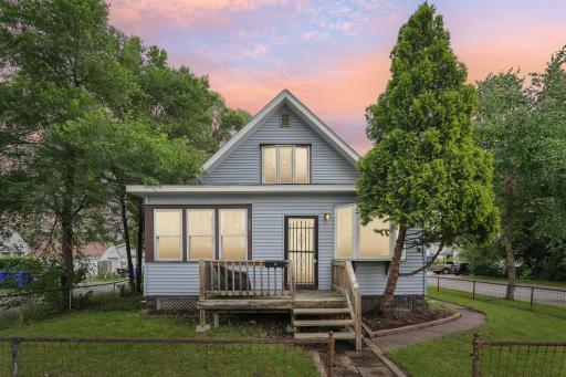 205 Sidney Street E, Saint Paul, MN 55107