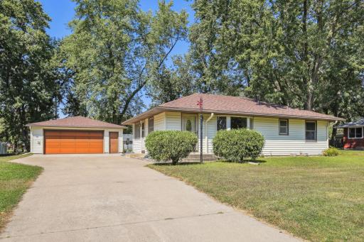 Photo for 8412 Hilo Trail S, Cottage Grove, MN 55016 - listing #6594716 8412 Hilo Trail S, Cottage Grove, MN 55016