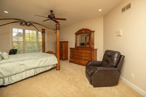 1293 Fox Grove Place SW, Rochester, MN 55902