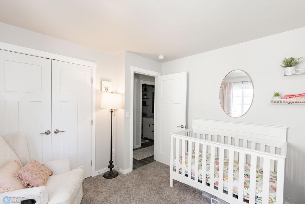 Bedroom2-2.jpg