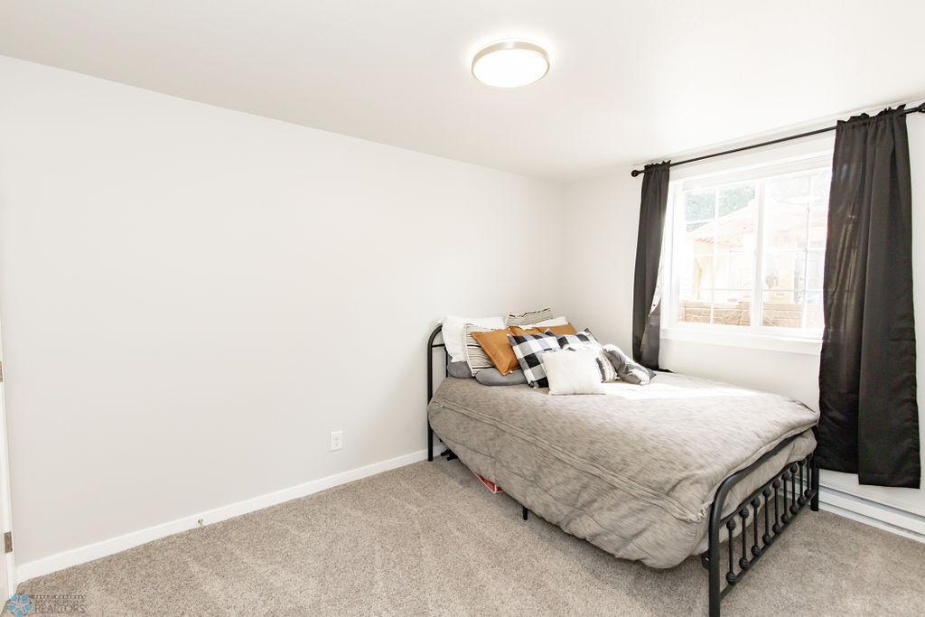 LL Bedroom3-2.jpg