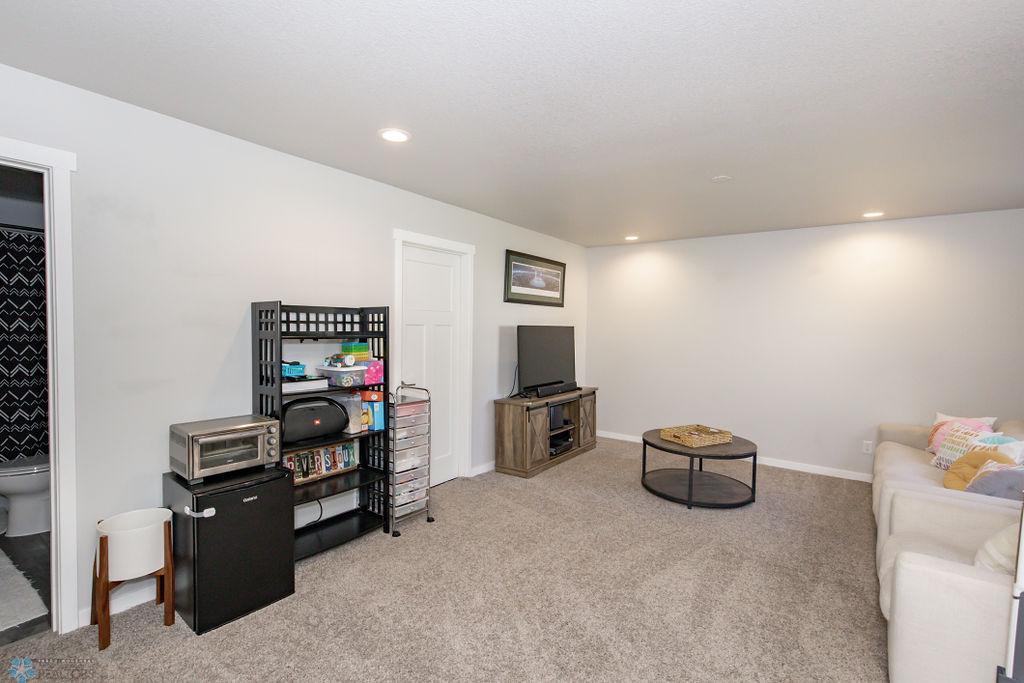 LL Familyroom-2.jpg