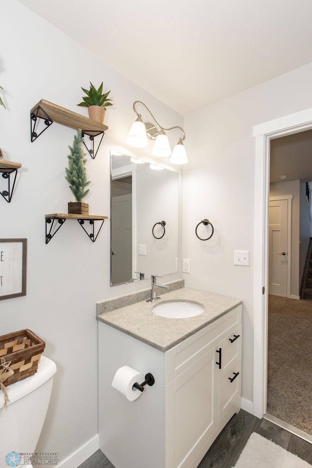 LL Bathroom2-2.jpg