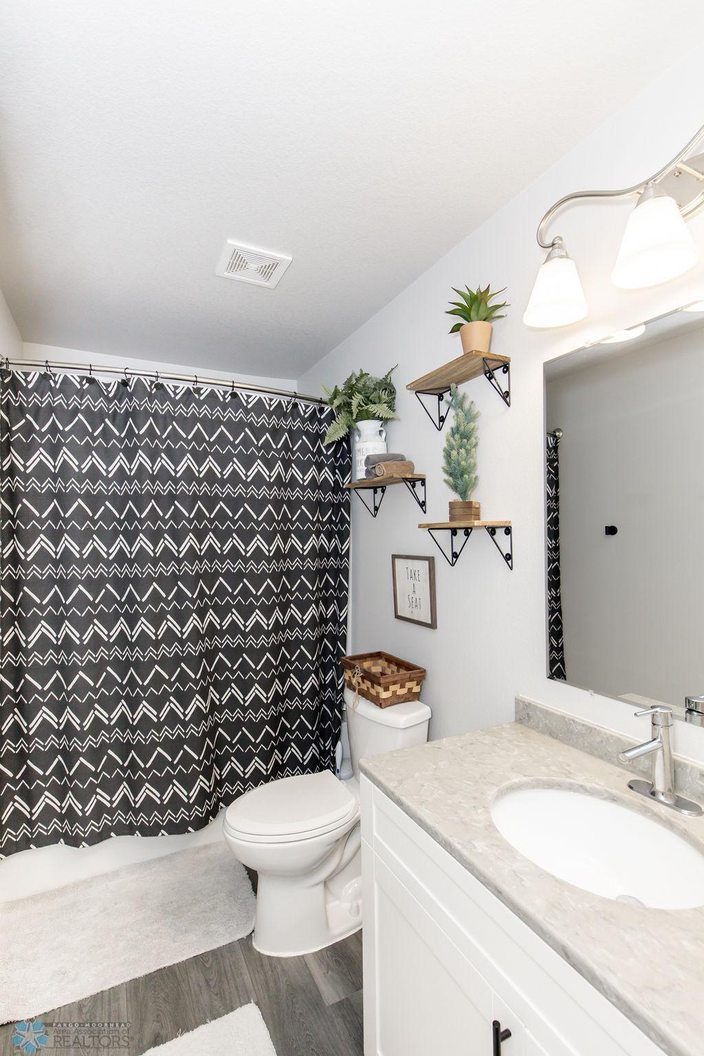 LL Full Bathroom2-1.jpg