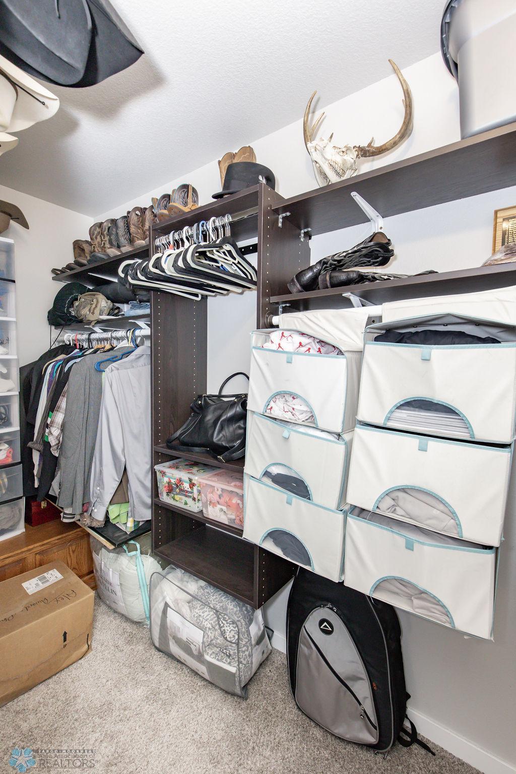 Bedroom2closet-1.jpg