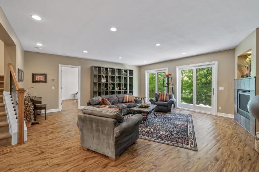 17910 6th Avenue N, Minneapolis, MN 55447
