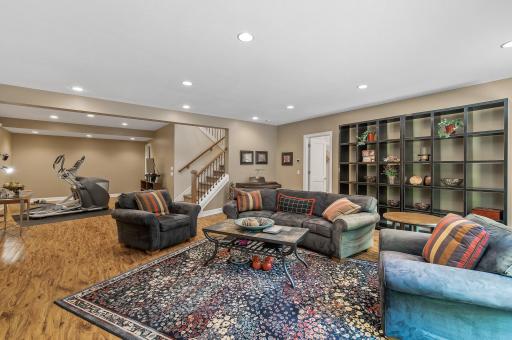 17910 6th Avenue N, Minneapolis, MN 55447