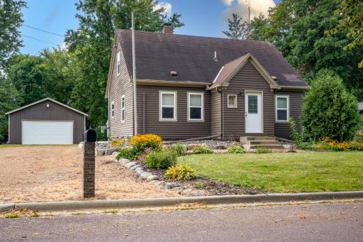 305 W Minnesota Street, Le Center, MN 56057