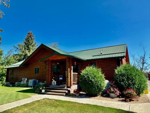 Photo for 2394 Oak Harbor Drive, Baudette, MN 56623 - Listing #6595350 2394 Oak Harbor Drive, Baudette, MN 56623