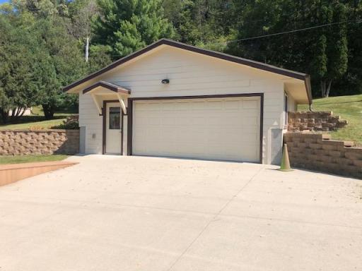 604 Auburn Avenue S, Lanesboro, MN 55949