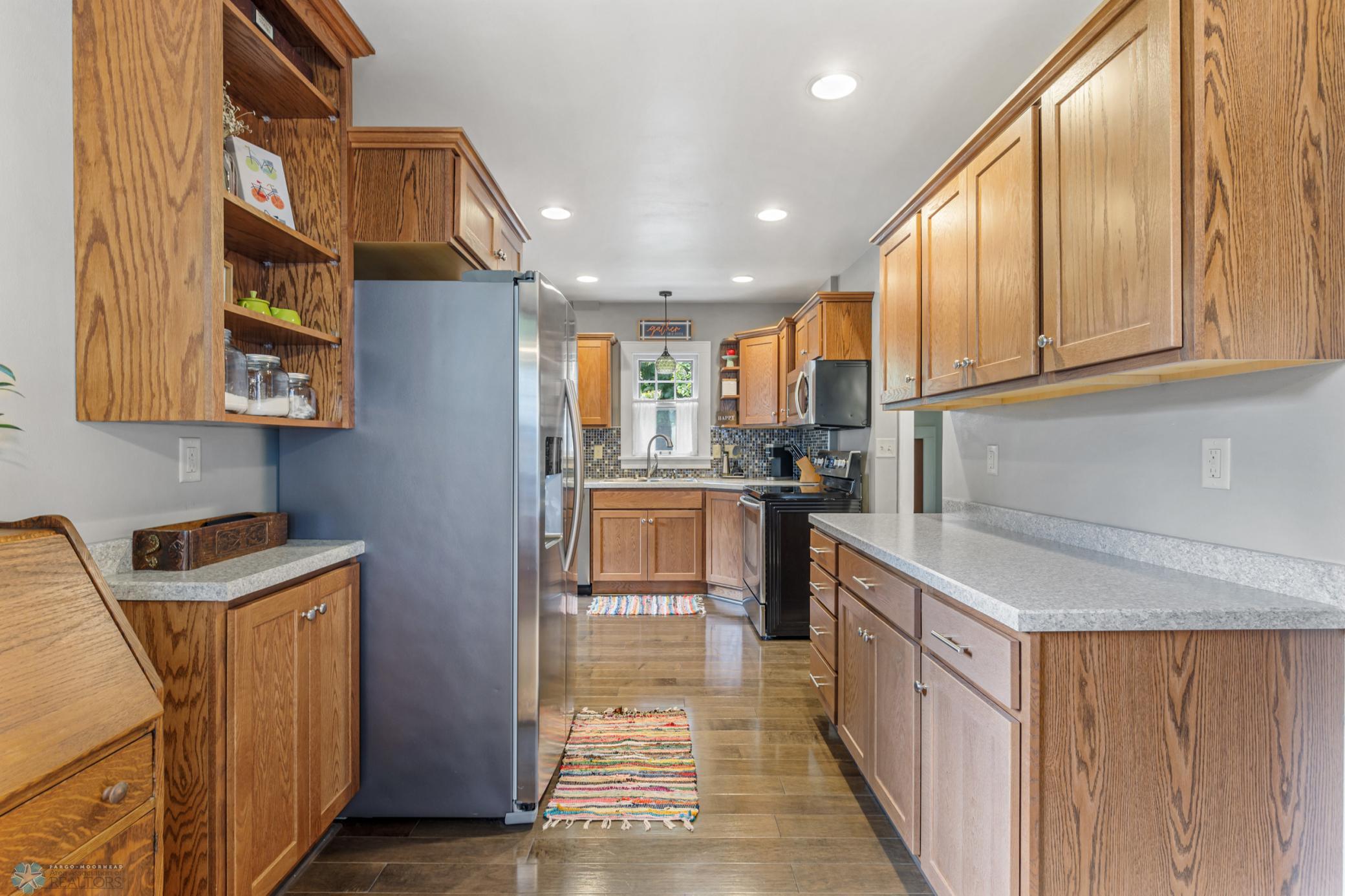 (10) Kitchen.jpg