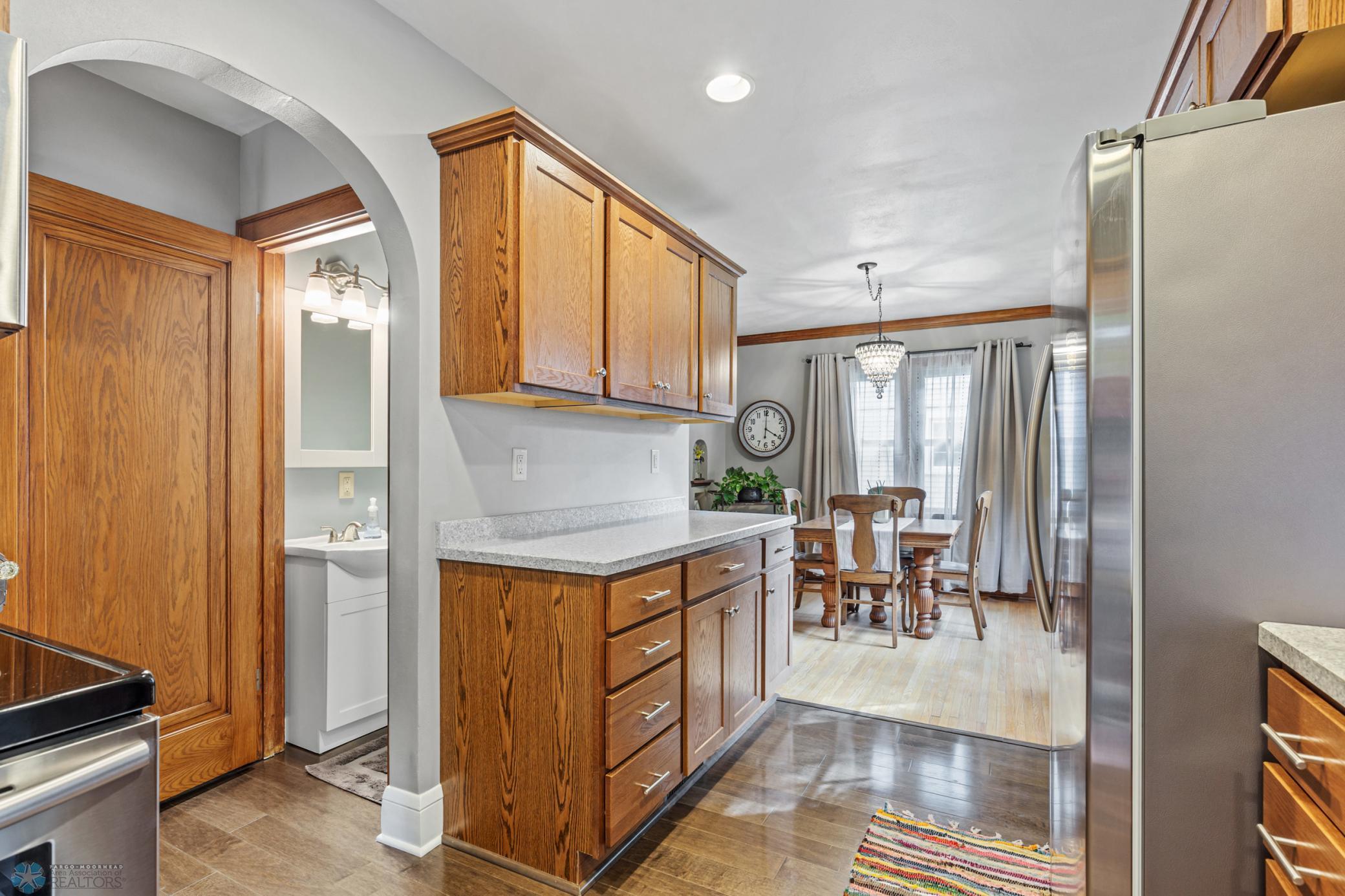 (12) Kitchen.jpg