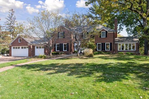 4905 E Sunnyslope Road, Edina, MN 55424
