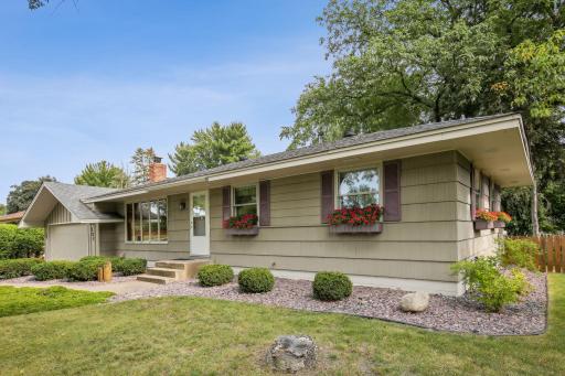 260 69th Avenue NE, Minneapolis, MN 55432