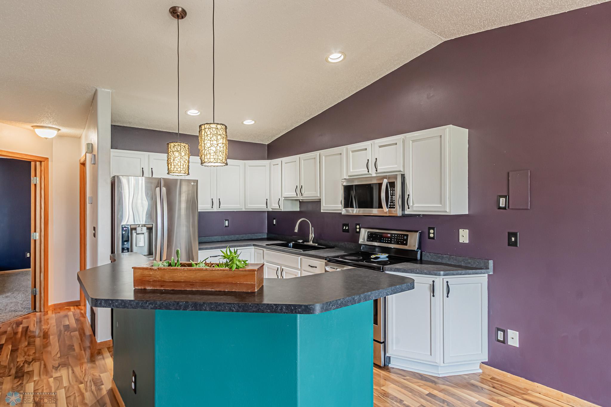 5204 48th Ave S, Fargo, ND 58104-28.jpg