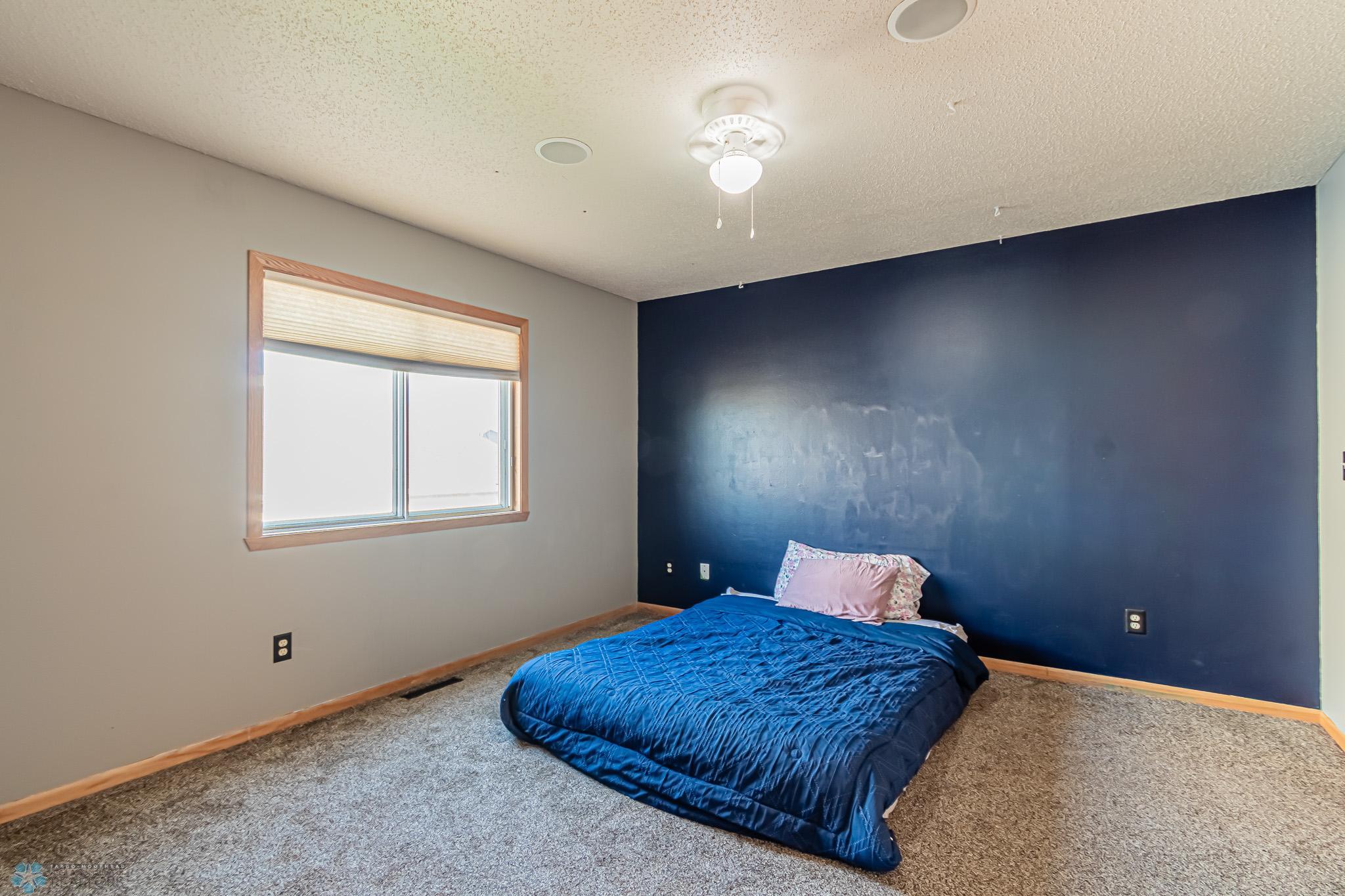 5204 48th Ave S, Fargo, ND 58104-22.jpg