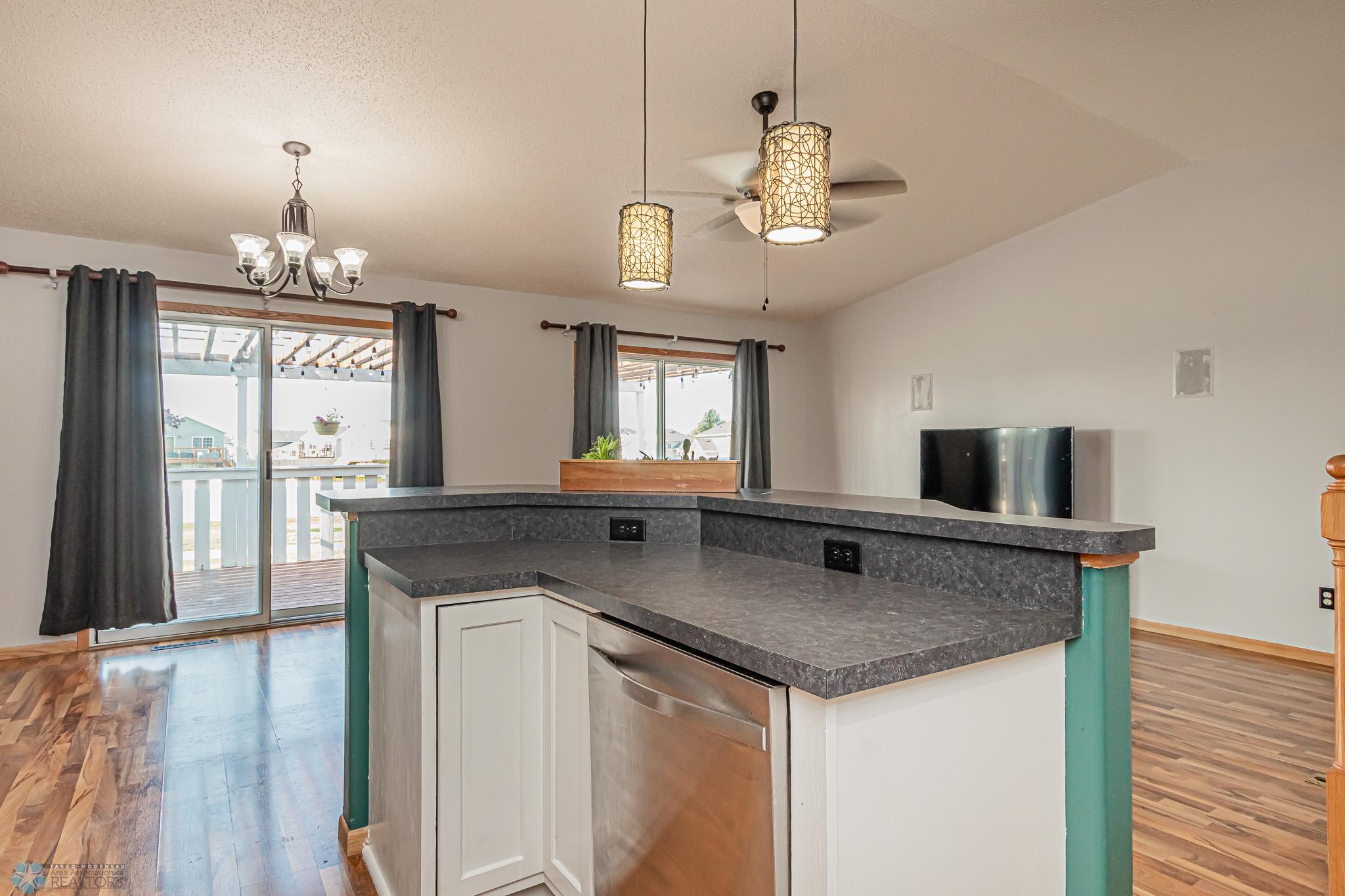 5204 48th Ave S, Fargo, ND 58104-25.jpg
