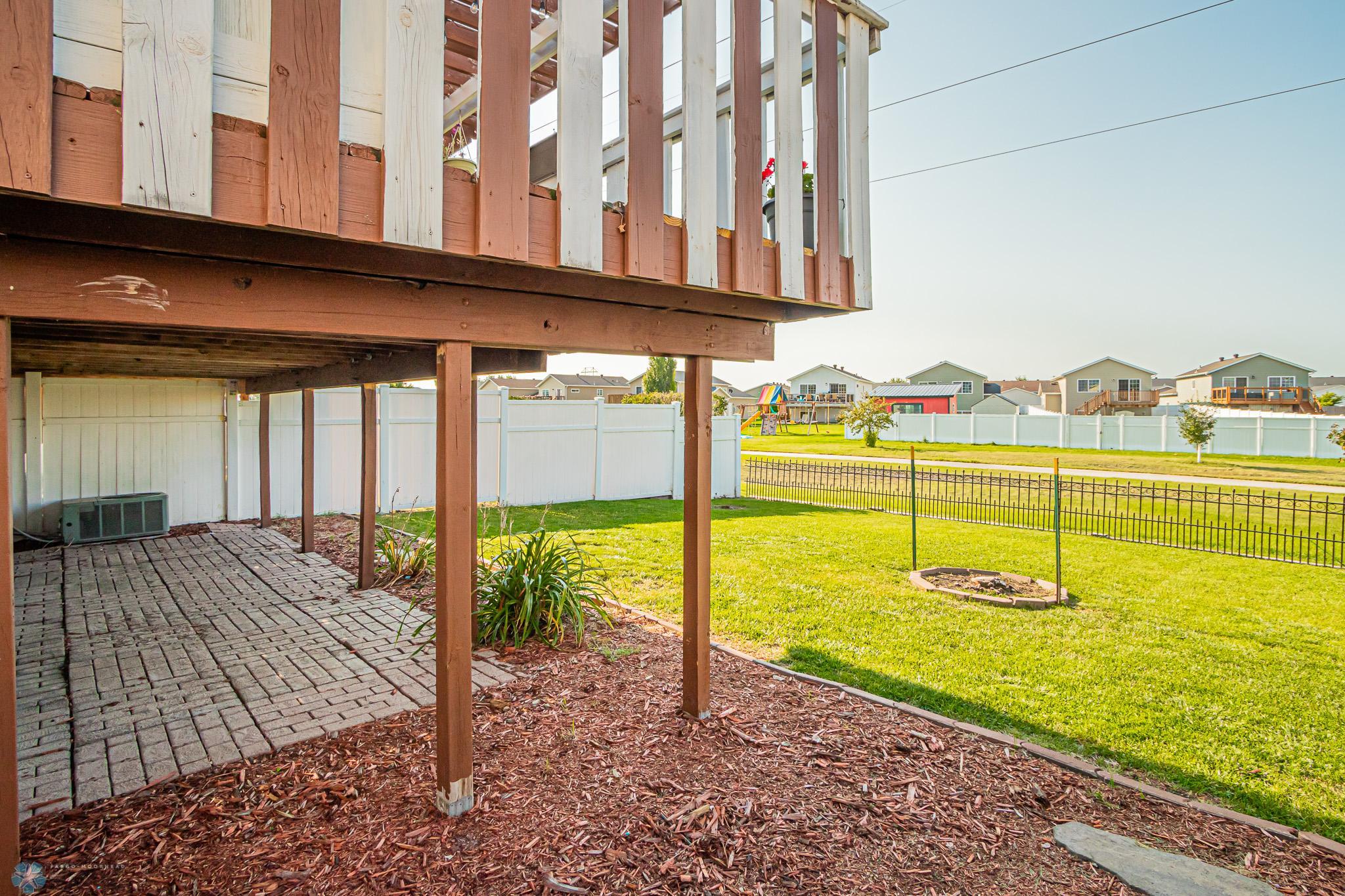 5204 48th Ave S, Fargo, ND 58104-03.jpg