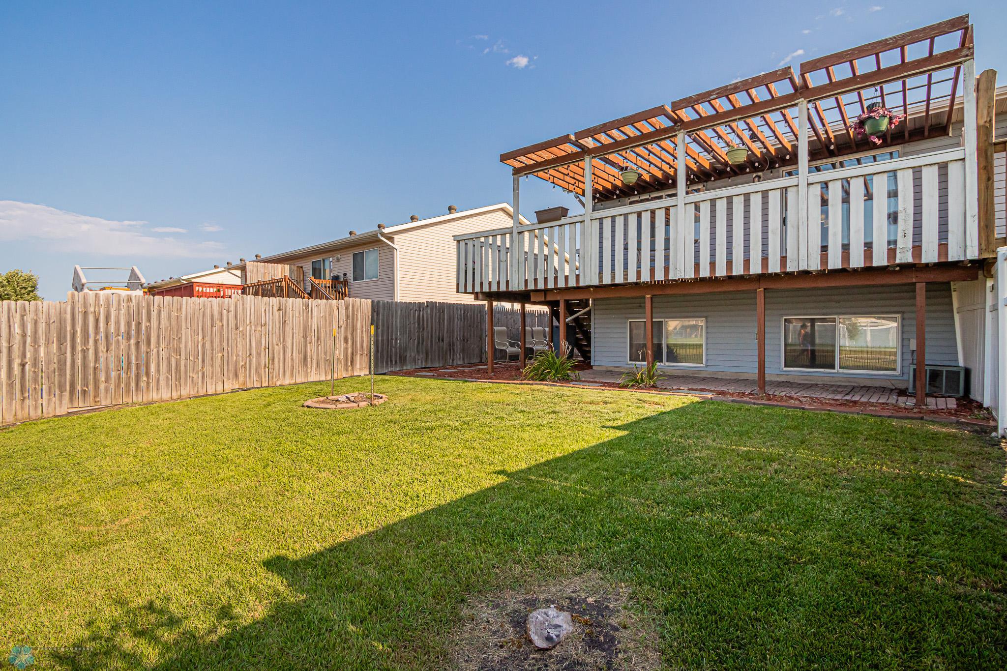 5204 48th Ave S, Fargo, ND 58104-02.jpg
