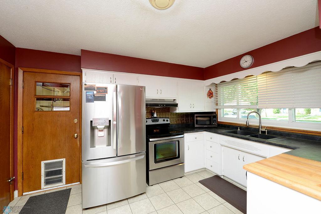 Kitchen to garage
