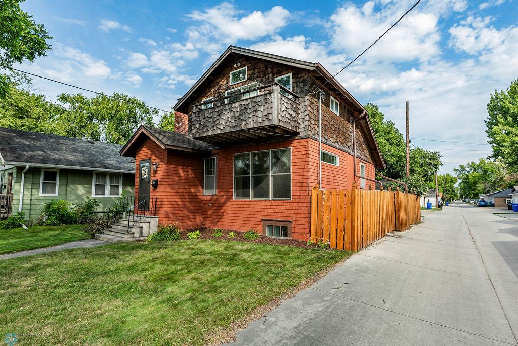 Front with alley
