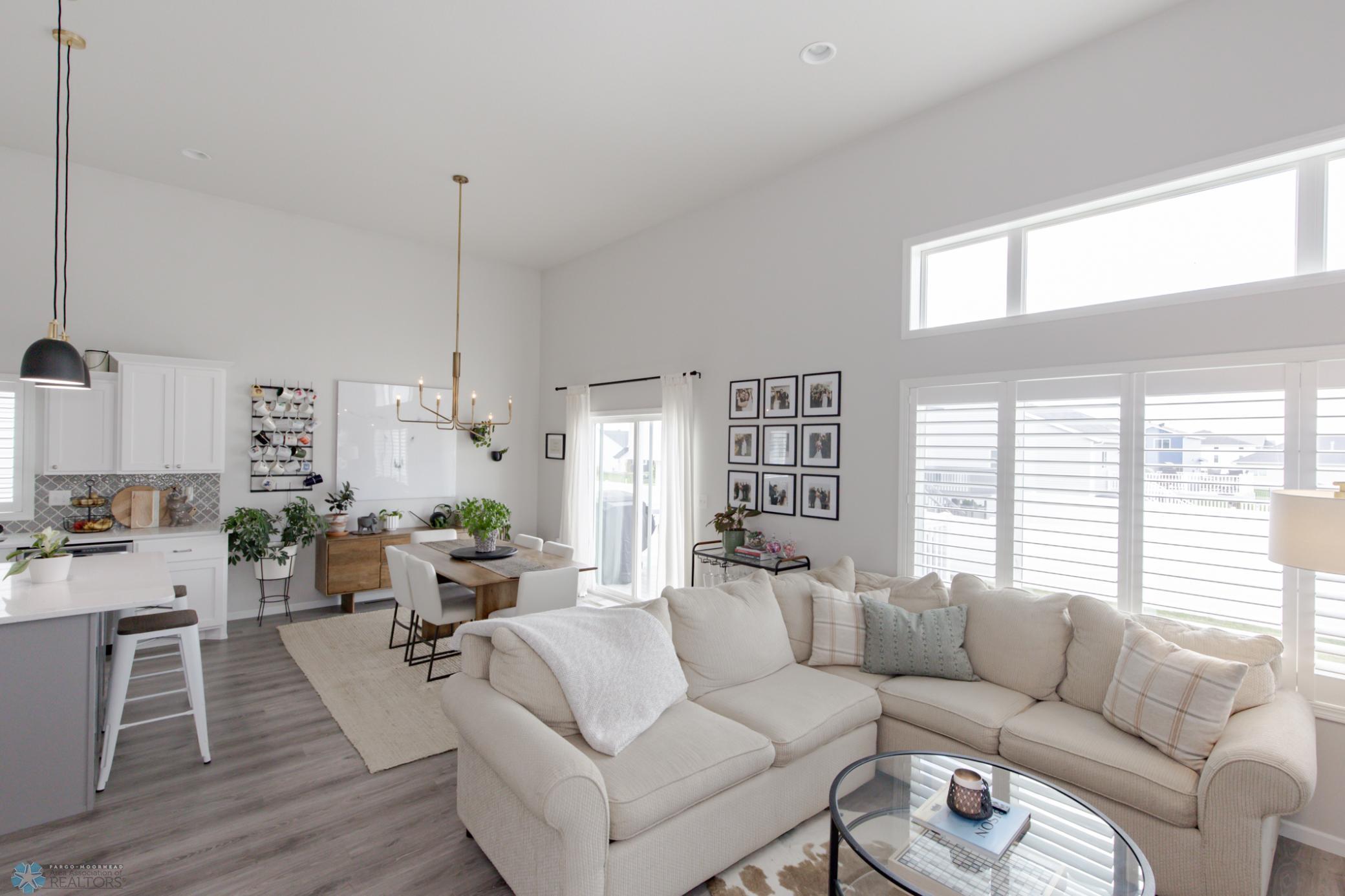 Living/ Dining