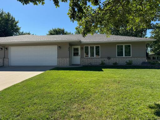 1839 Greenwood Drive, Albert Lea, MN 56007