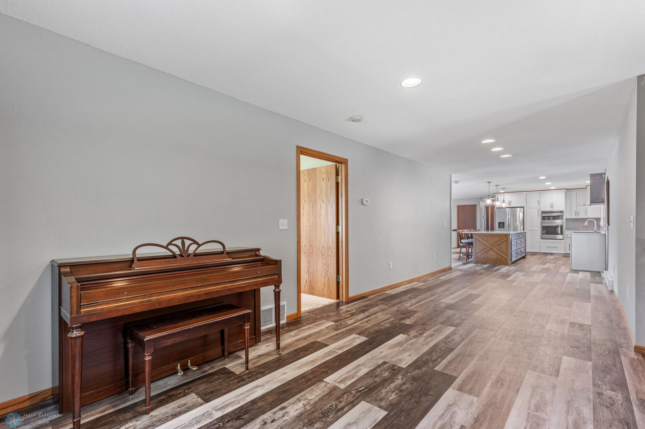 Dining/Kitchen