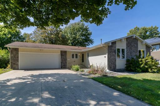 106 Merlin Circle, Mankato, MN 56001