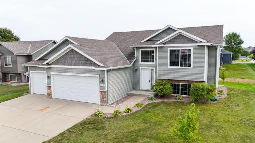 2296 Vermont Drive, Sartell, MN 56377