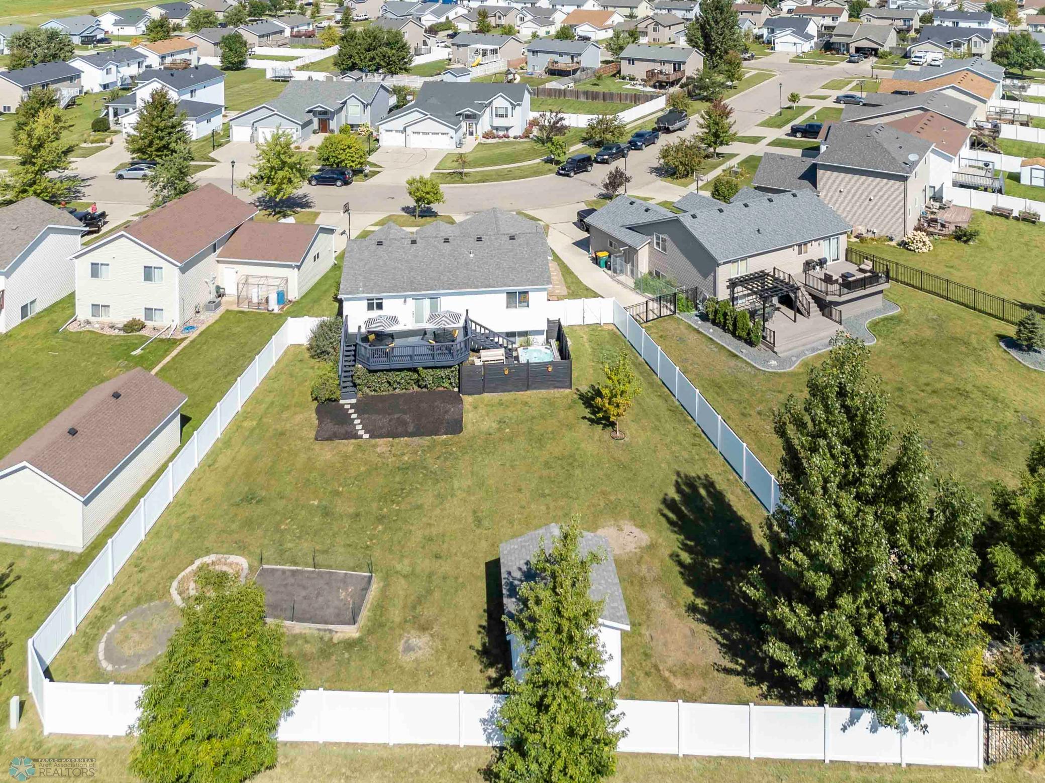 1243 Diversion Dr W WF-62.jpg