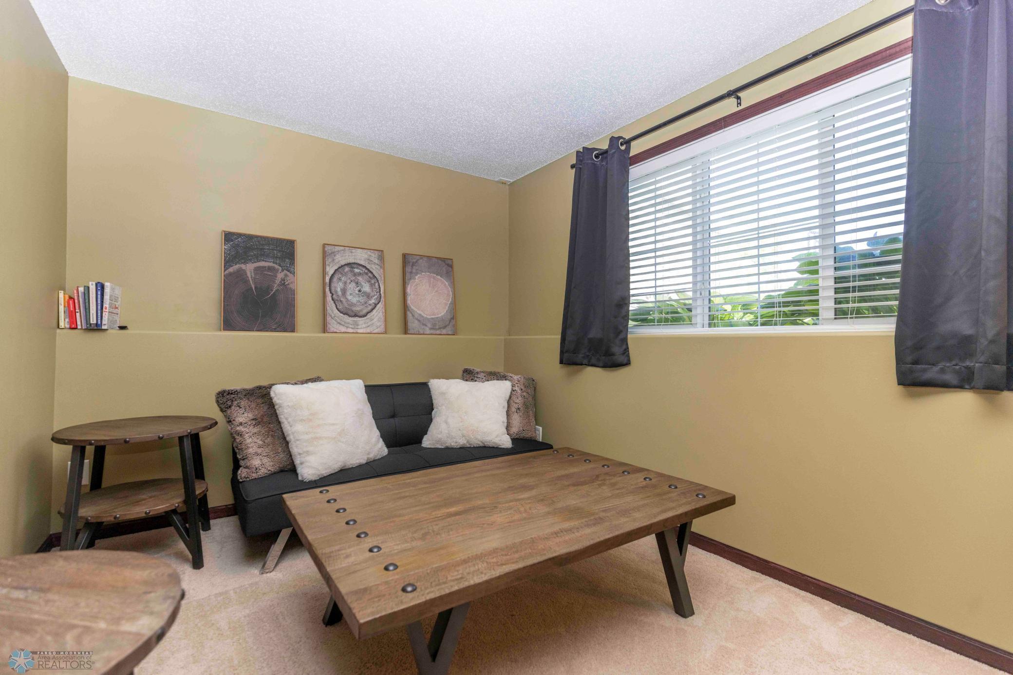 LOWER BEDROOM