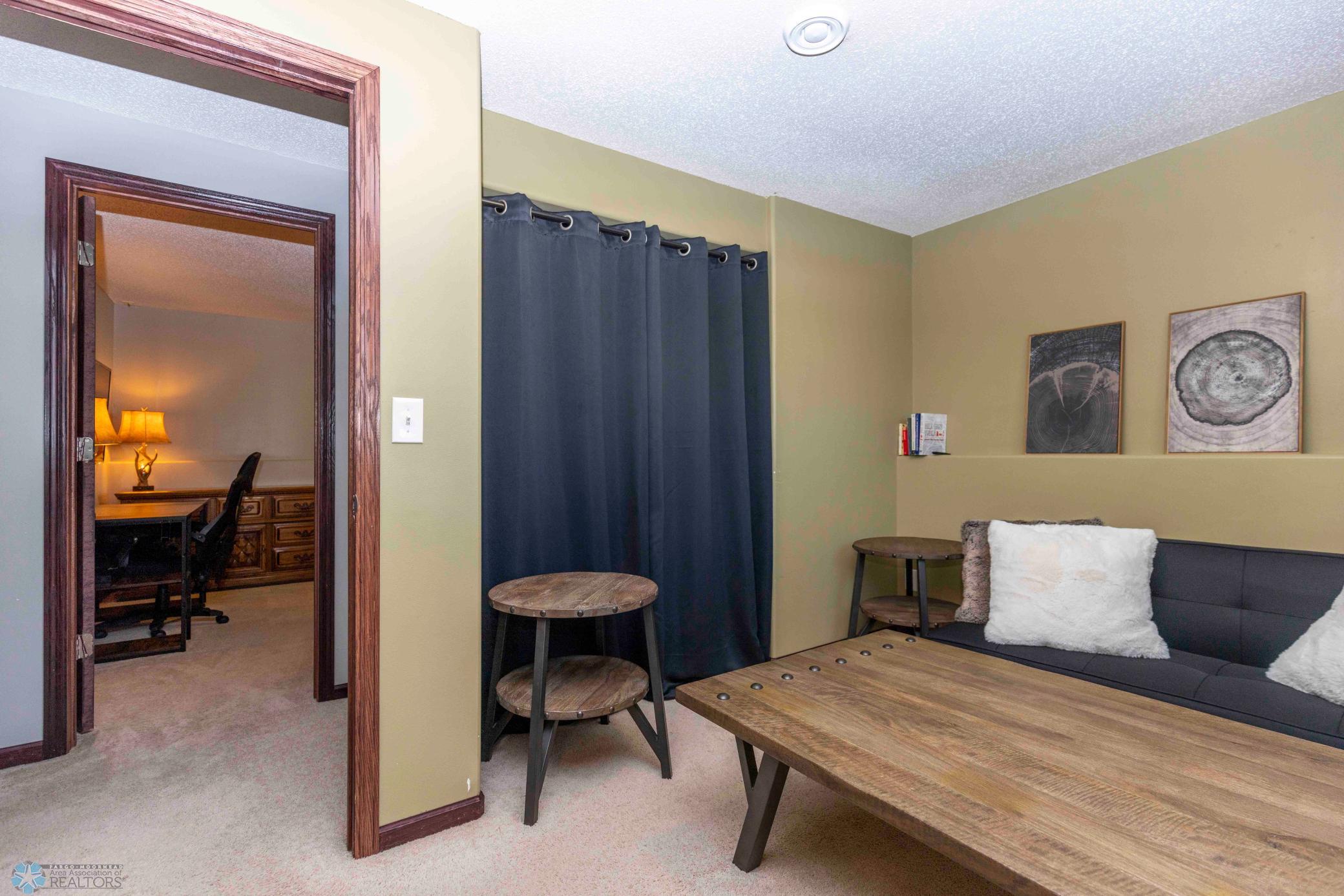 LOWER BEDROOM