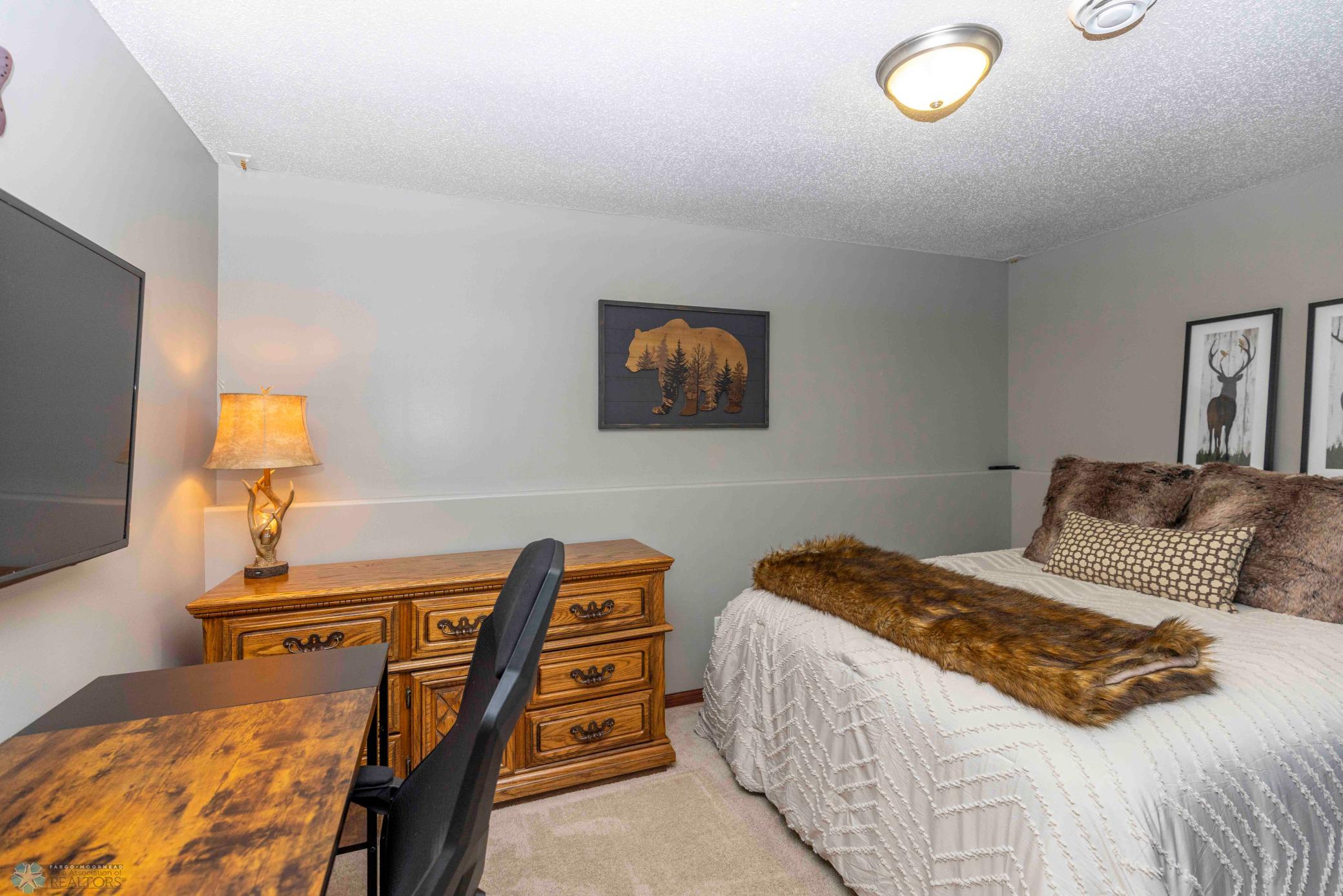 LOWER BEDROOM