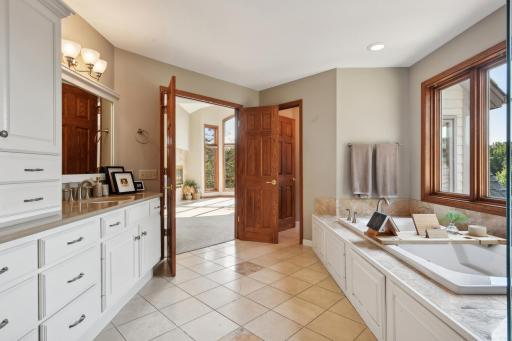 4717 Chantrey Place, Minnetonka, MN 55345