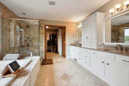 4717 Chantrey Place, Minnetonka, MN 55345