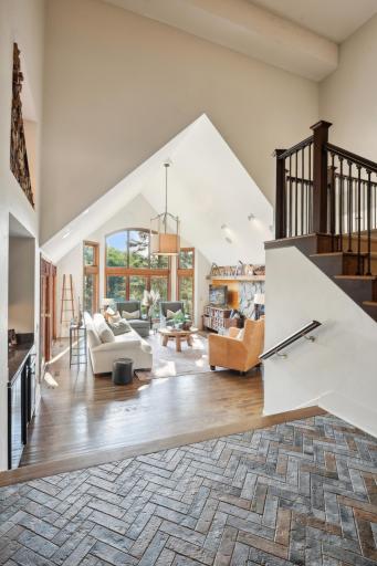 4717 Chantrey Place, Minnetonka, MN 55345