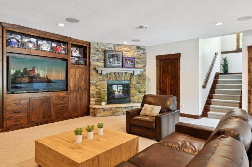 10090 Adam Avenue, Inver Grove Heights, MN 55077