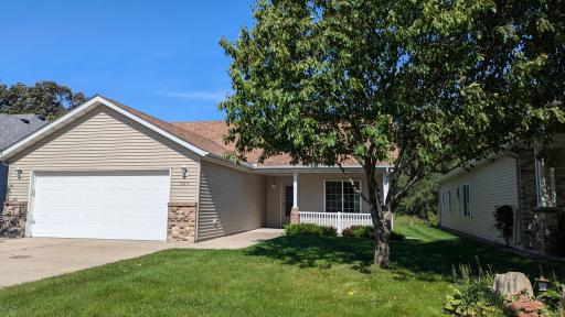 905 Oak Pond Drive, Sartell, MN 56377